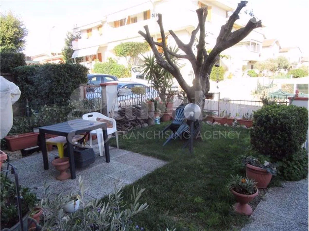 Foto 28 di 32 - Villa a schiera in vendita a Gavorrano