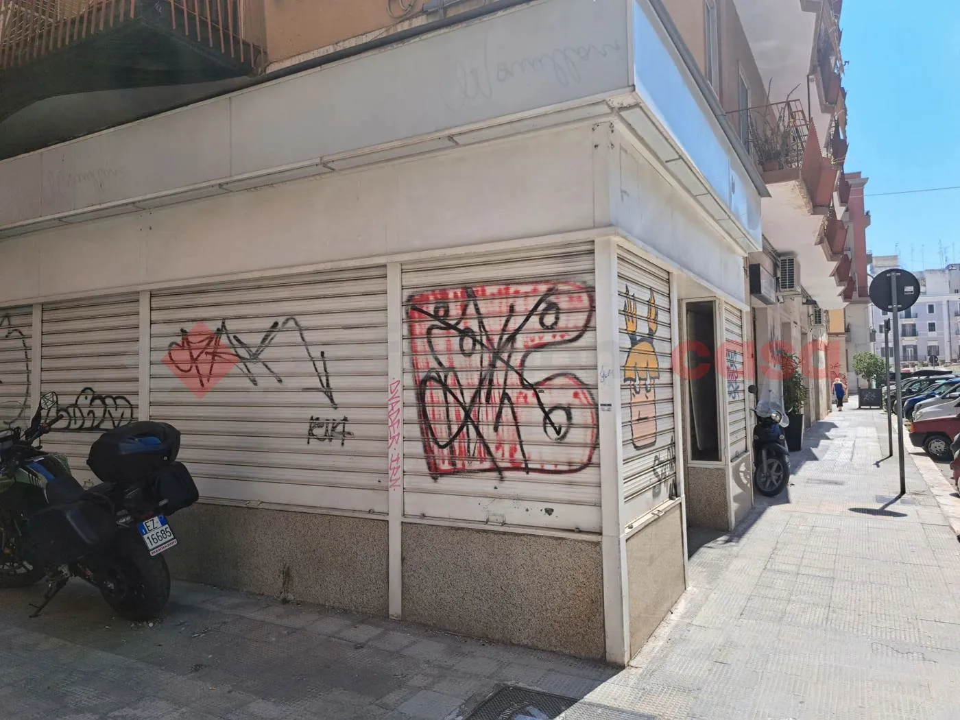Foto 3 di 8 - Negozio in affitto a Bari