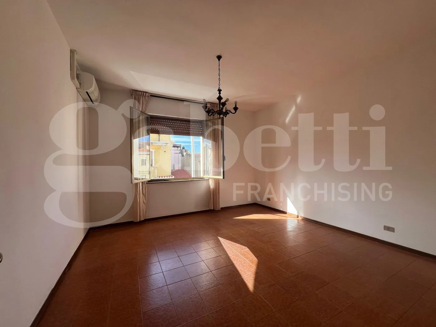 Foto 4 di 17 - Casa indipendente in vendita a Oristano