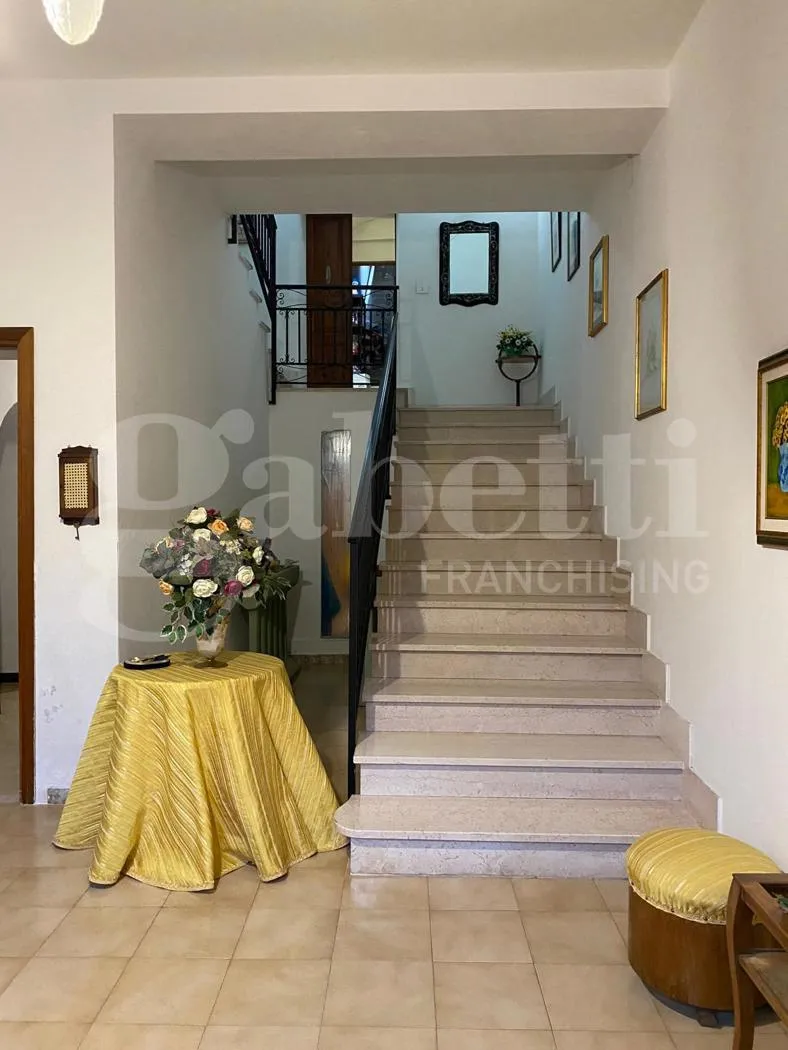 Foto 3 di 27 - Casa indipendente in vendita a Oristano