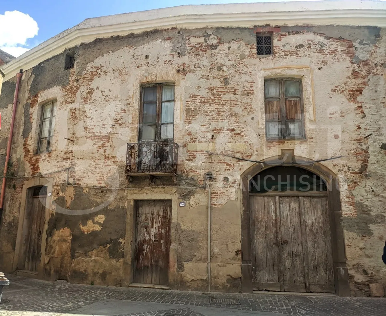 Foto 1 di 10 - Casa indipendente in vendita a Oristano