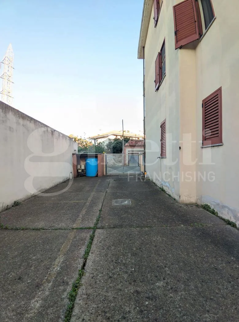 Foto 10 di 11 - Appartamento in vendita a Oristano