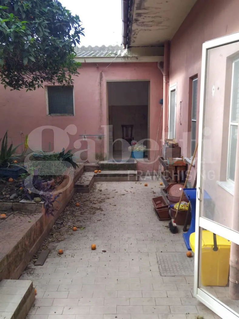 Foto 8 di 12 - Casa indipendente in vendita a Oristano