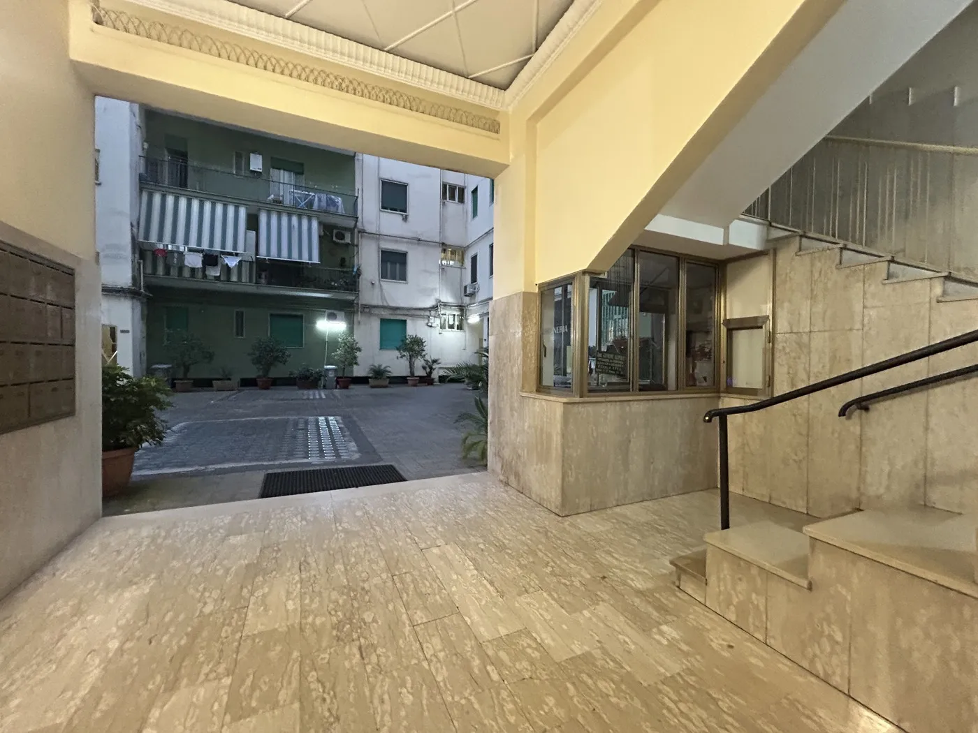 Foto 22 di 35 - Appartamento in vendita a Napoli