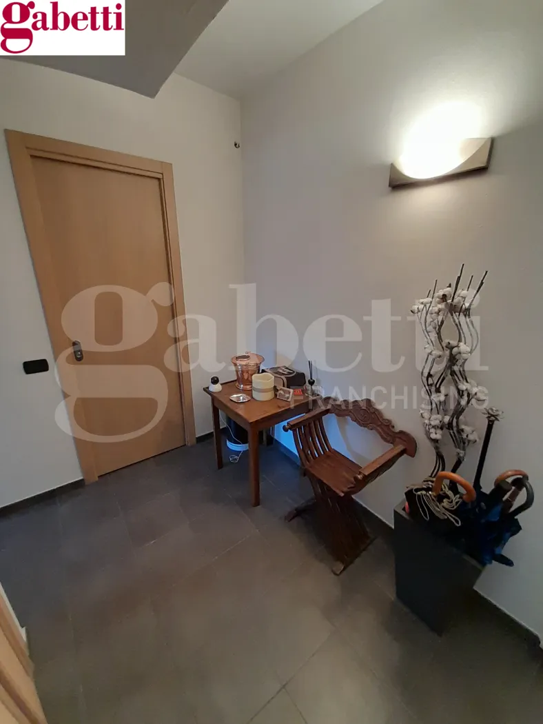 Foto 3 di 25 - Appartamento in vendita a Poggibonsi