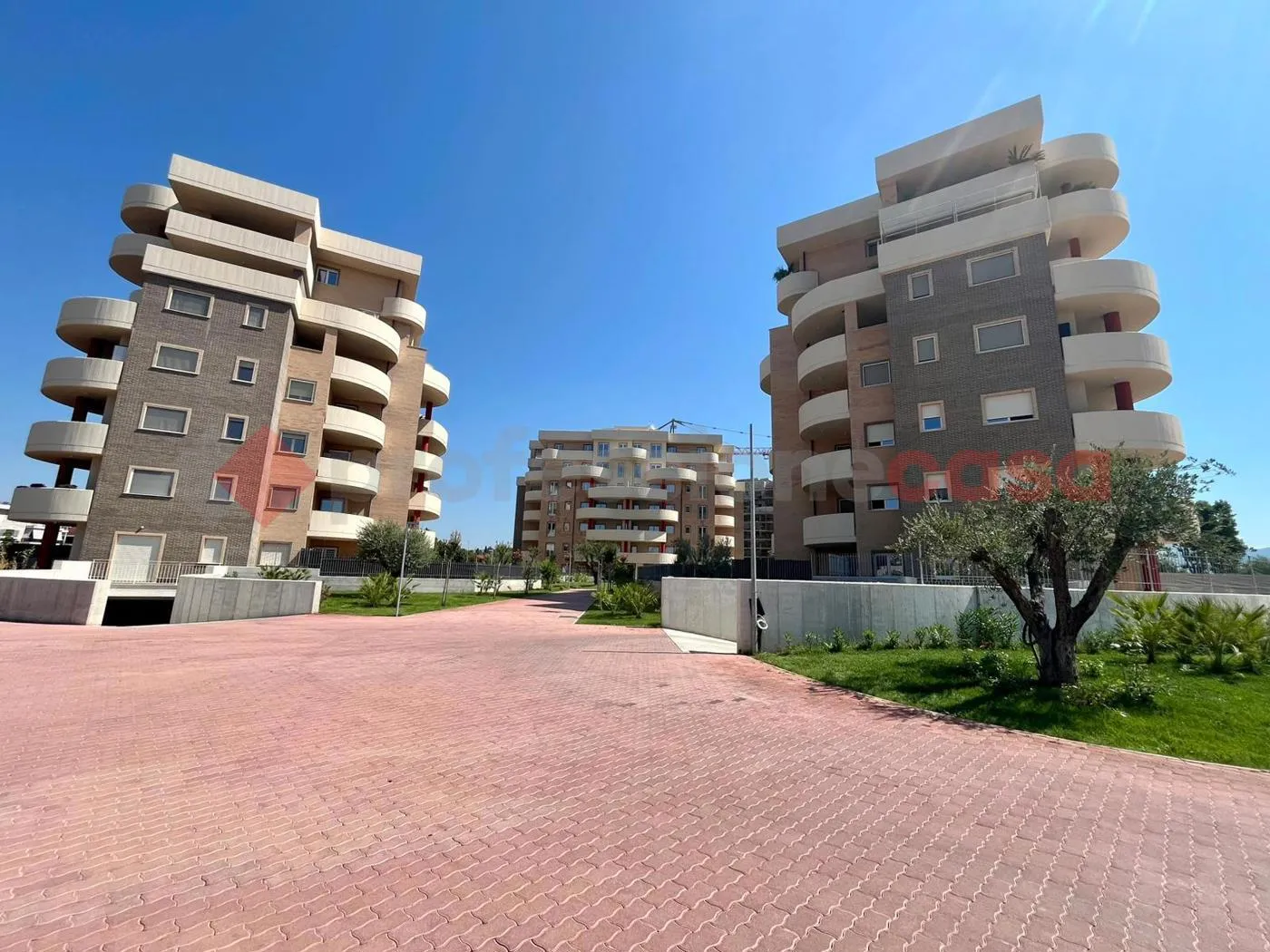 Foto 5 di 43 - Appartamento in vendita a Guidonia Montecelio