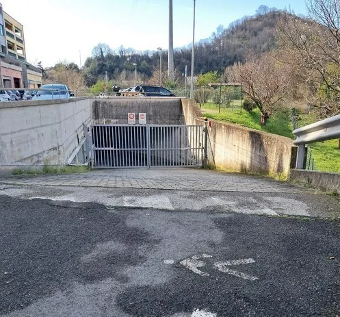 Garage in vendita a Carasco