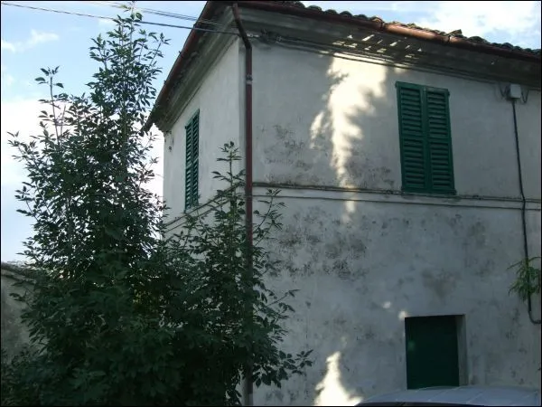Foto 1 di 20 - Casa indipendente in vendita a Castelplanio