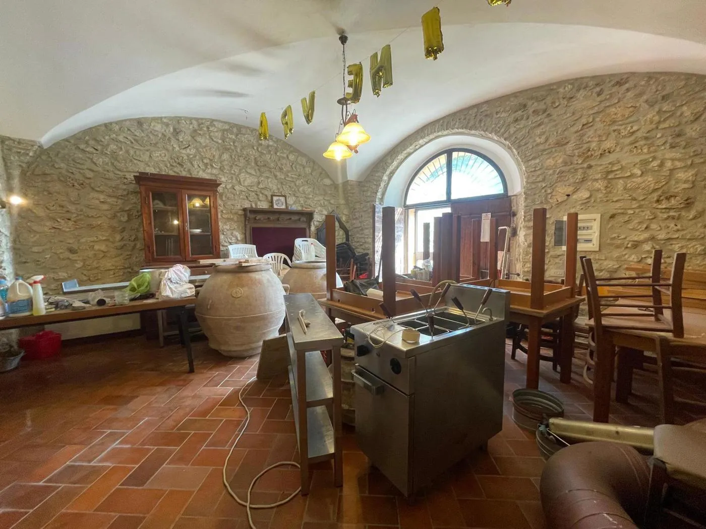 Foto 17 di 33 - Negozio in affitto a San Polo Dei Cavalieri