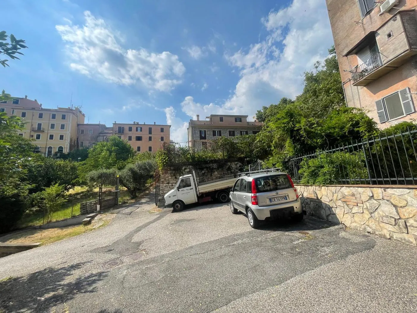Foto 30 di 33 - Negozio in affitto a San Polo Dei Cavalieri