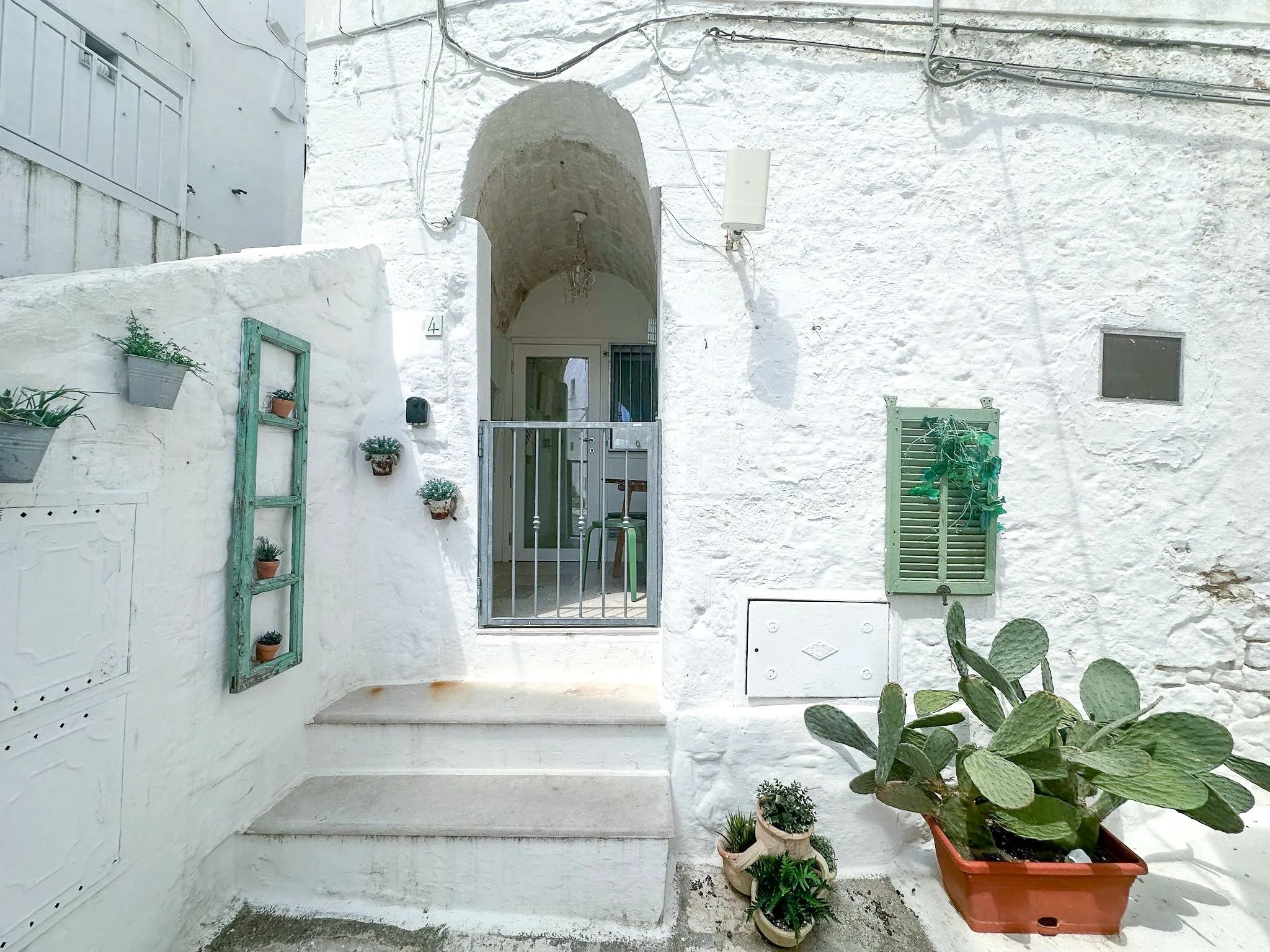Foto 1 di 20 - Casa indipendente in vendita a Ostuni
