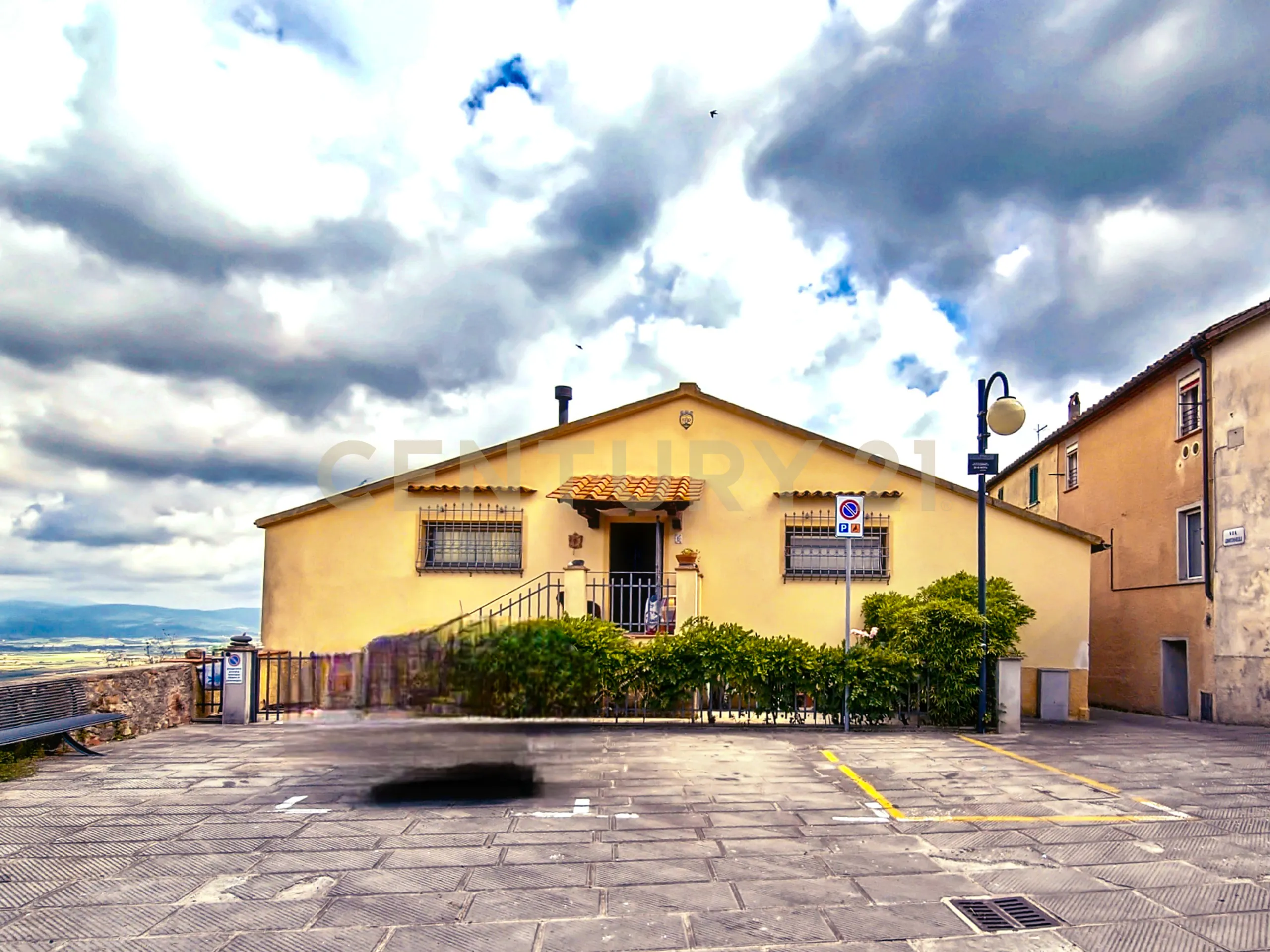 Foto 1 di 29 - Casa indipendente in vendita a Grosseto
