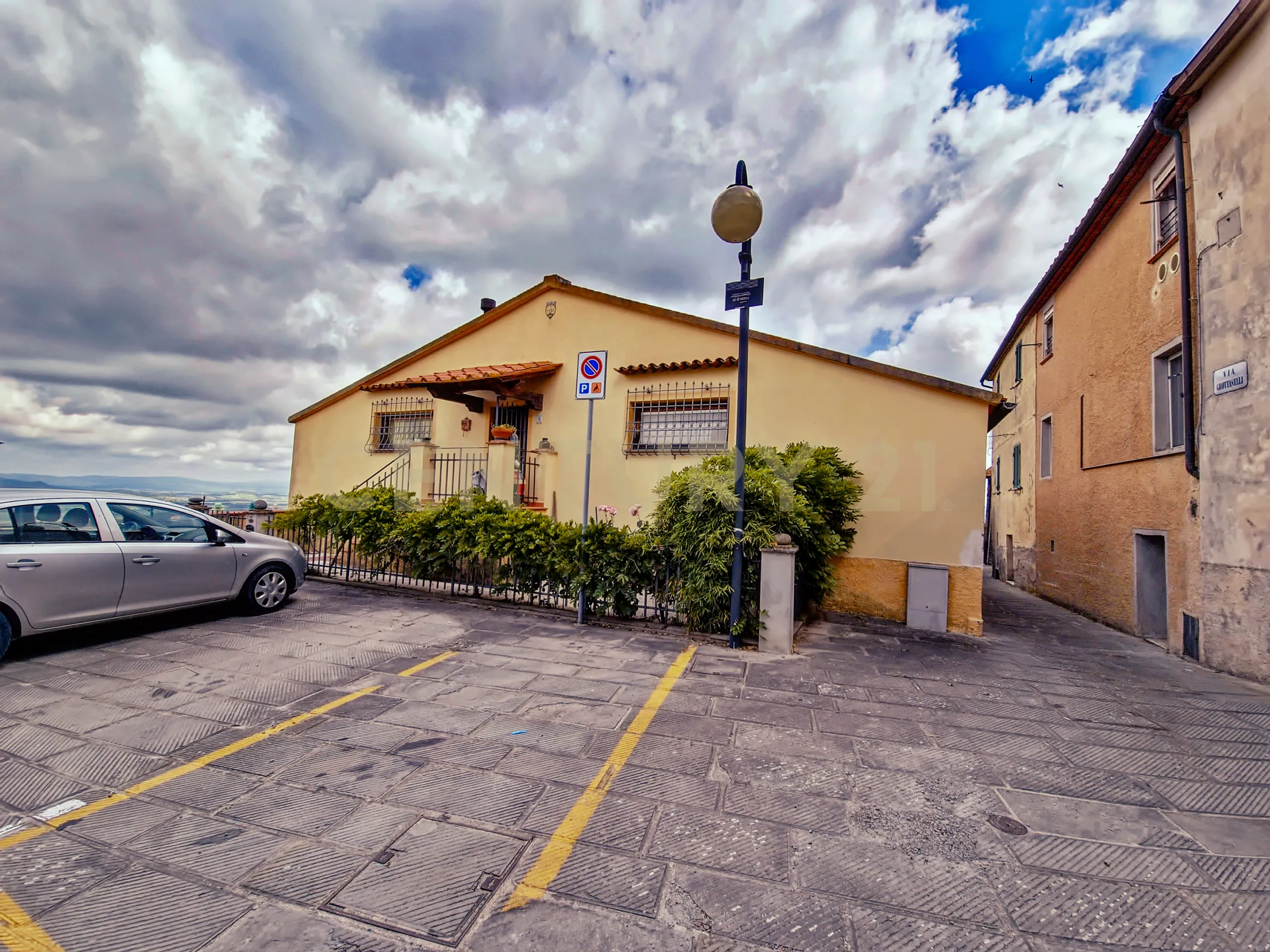 Foto 2 di 29 - Casa indipendente in vendita a Grosseto