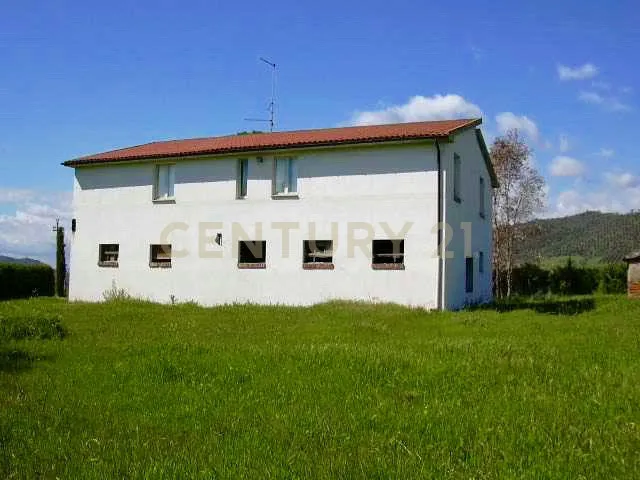Foto 1 di 38 - Casa indipendente in vendita a Cinigiano