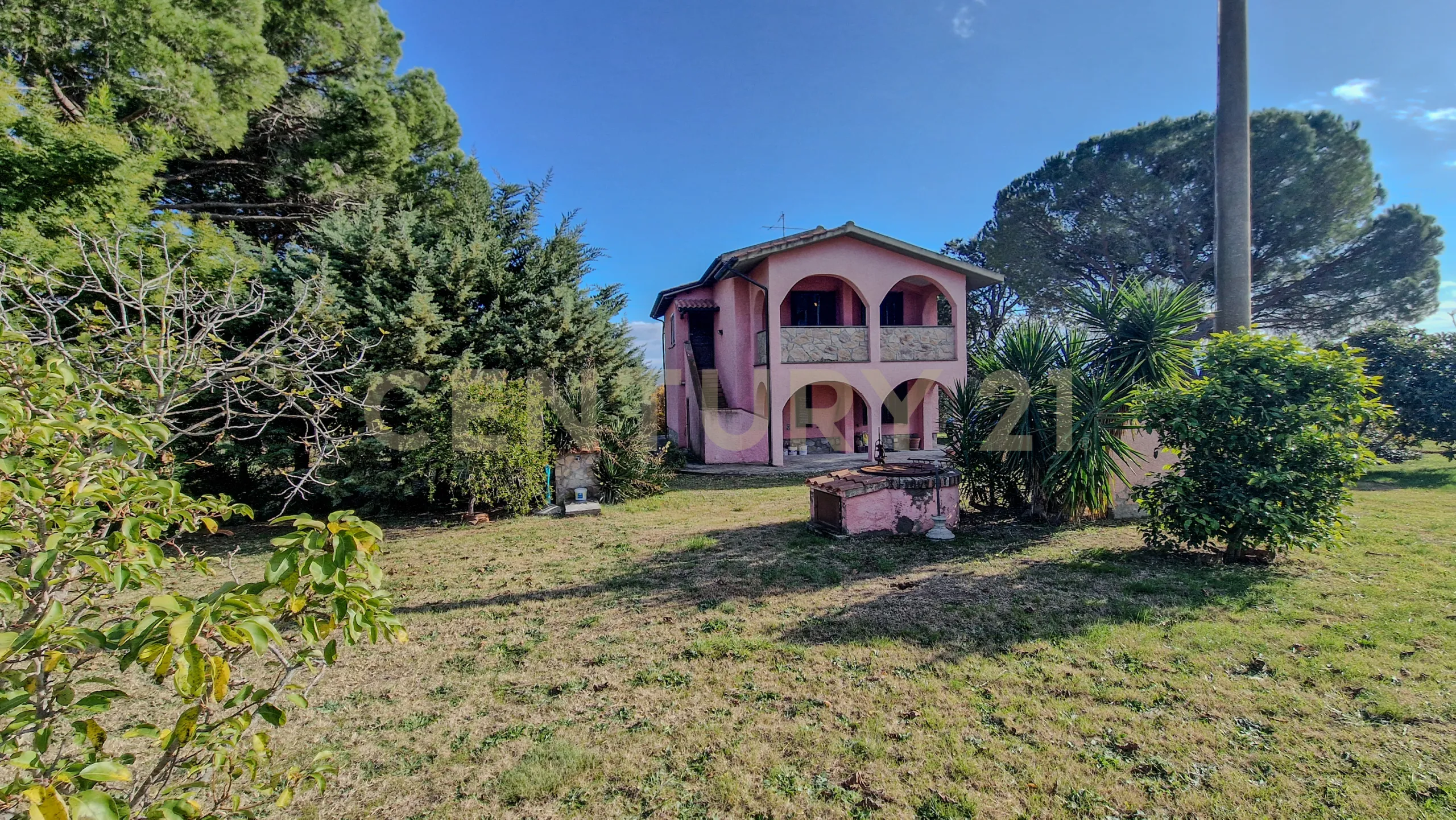 Foto 2 di 24 - Casa indipendente in vendita a Roccastrada