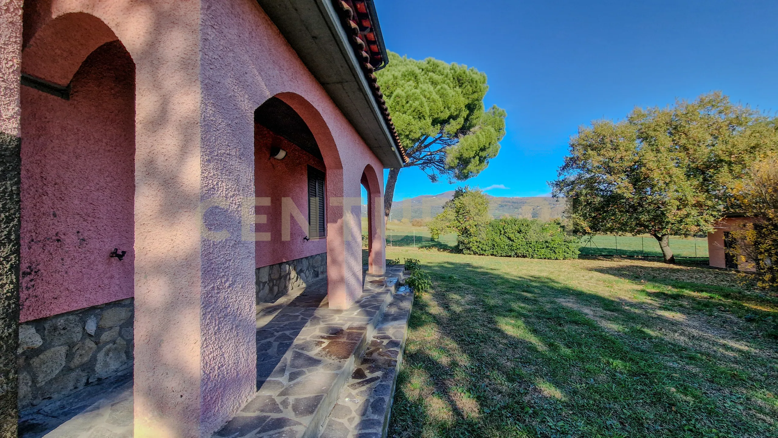Foto 3 di 24 - Casa indipendente in vendita a Roccastrada