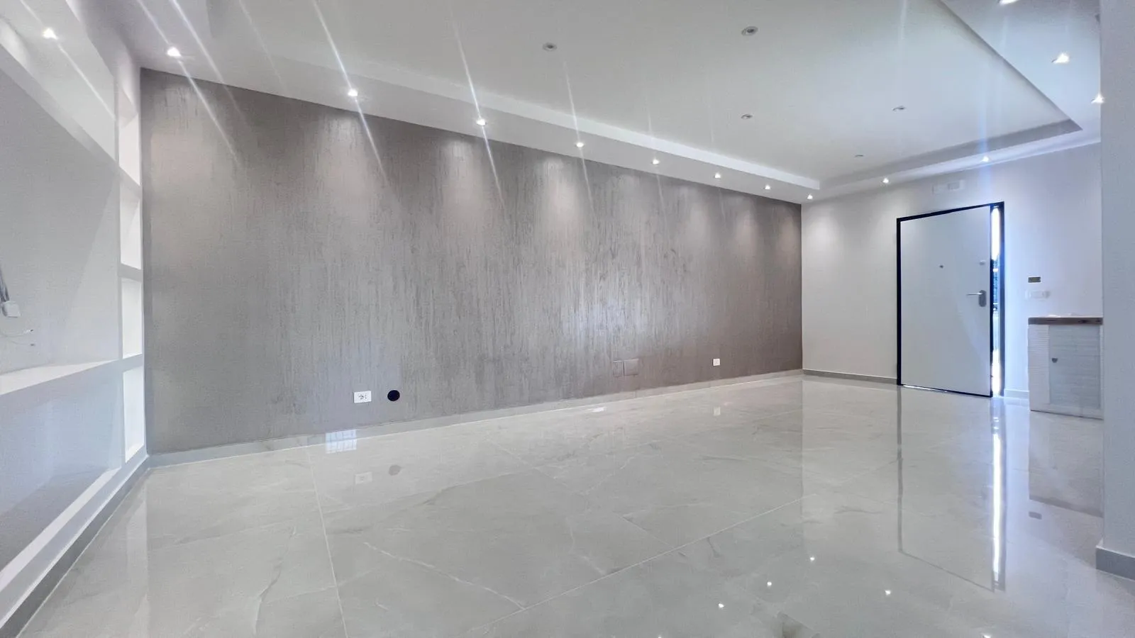 Foto 3 di 28 - Casa indipendente in vendita a Tremestieri Etneo