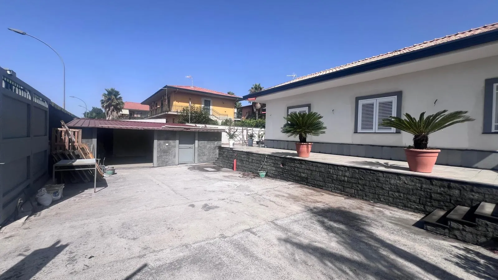Foto 24 di 28 - Casa indipendente in vendita a Tremestieri Etneo