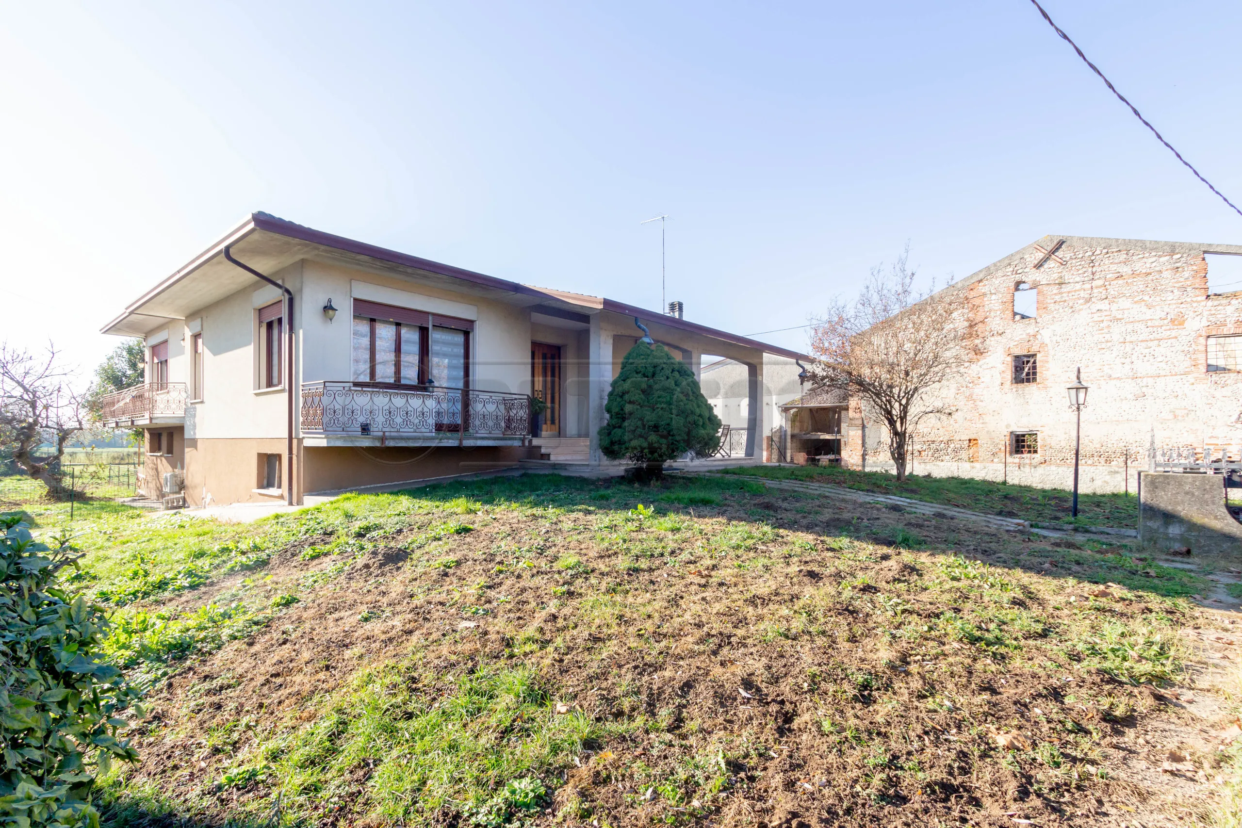 Foto 1 di 45 - Villa a schiera in vendita a Pozzoleone