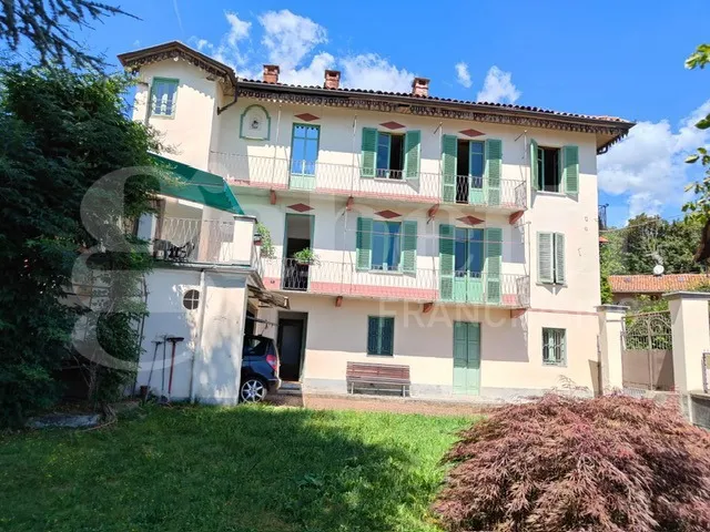 Casa indipendente in vendita a Biella