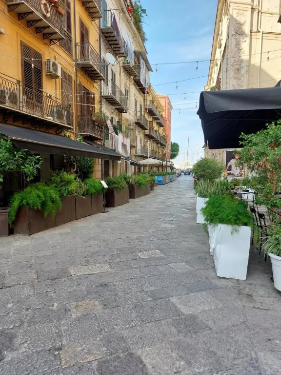 Foto 21 di 23 - Appartamento in affitto a Palermo
