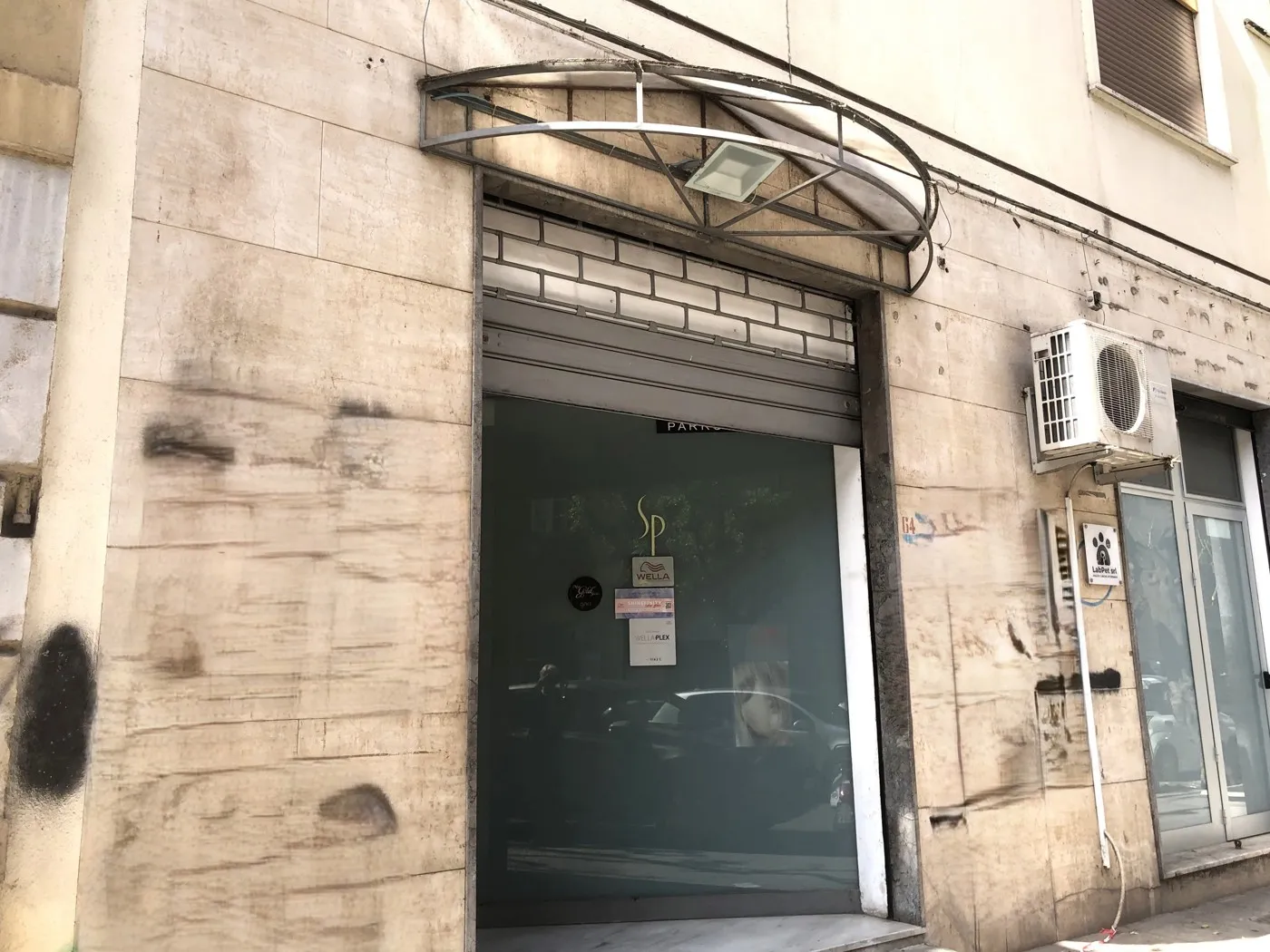 Foto 3 di 9 - Negozio in vendita a Palermo