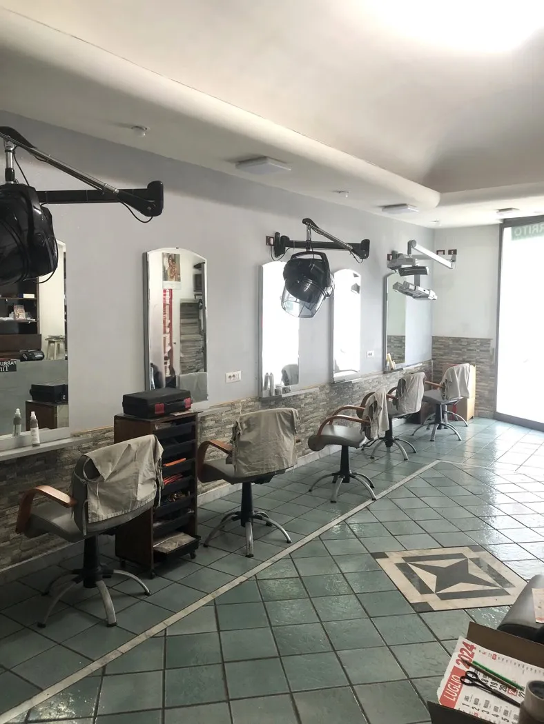 Foto 5 di 9 - Negozio in vendita a Palermo