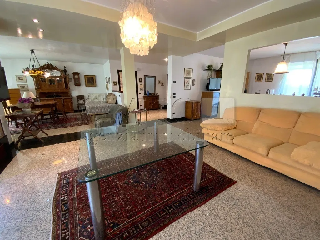 Foto 8 di 20 - Casa indipendente in vendita a Selvazzano Dentro