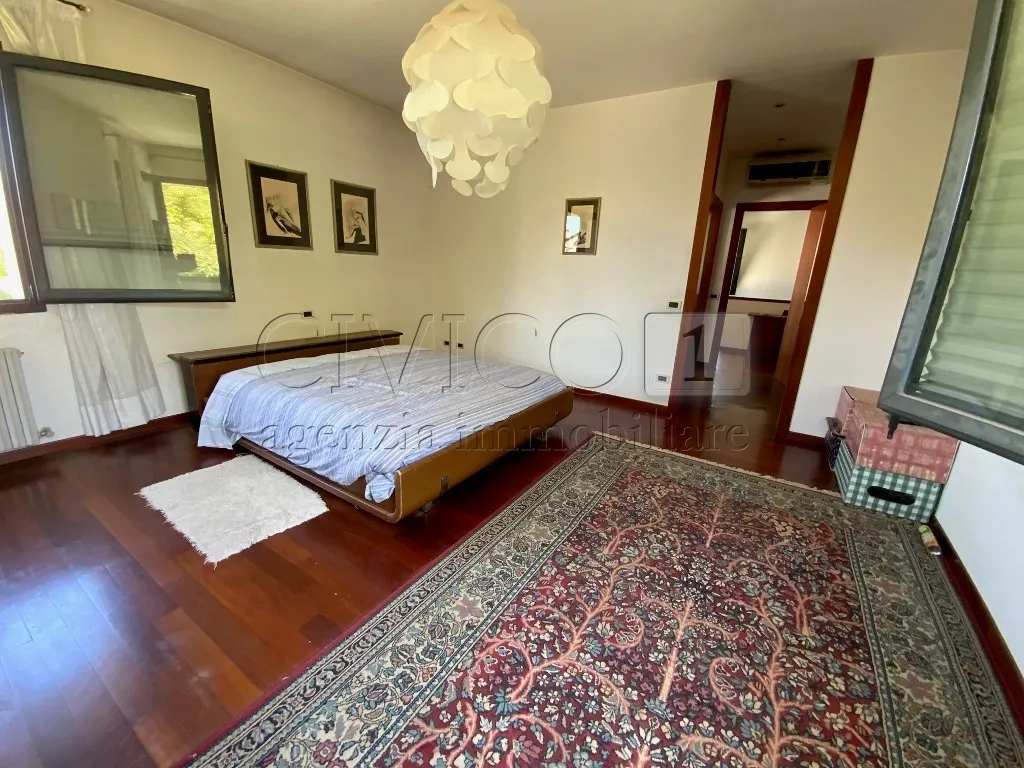 Foto 12 di 20 - Casa indipendente in vendita a Selvazzano Dentro