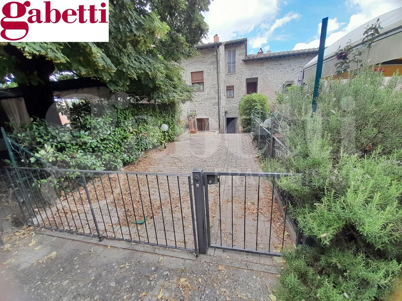 Foto 1 di 17 - Appartamento in vendita a Poggibonsi