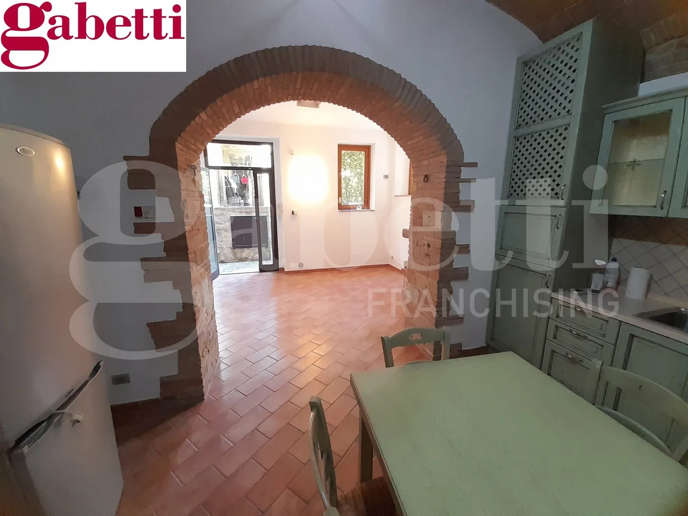 Foto 6 di 17 - Appartamento in vendita a Poggibonsi