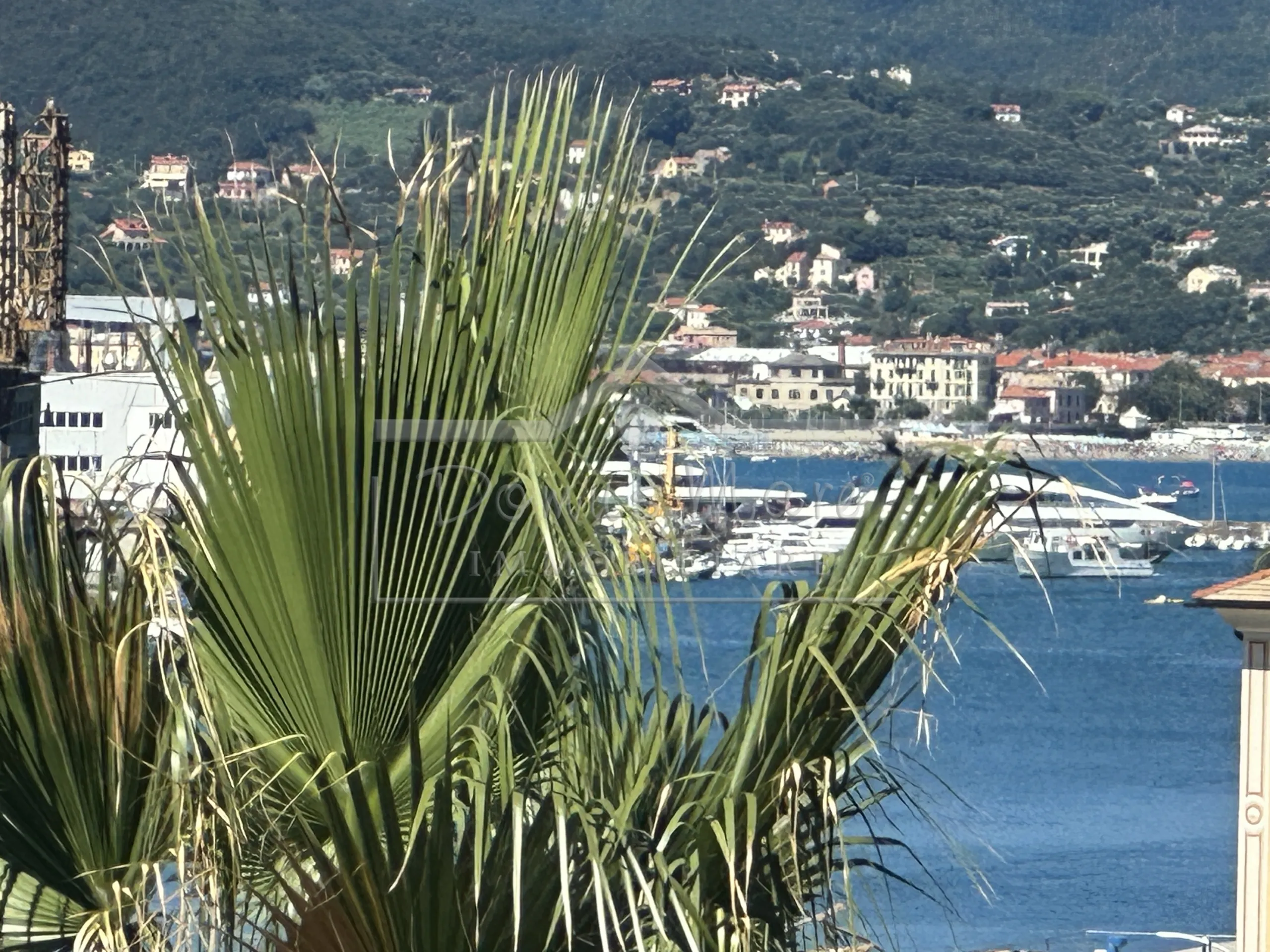 Appartamento in vendita a Savona