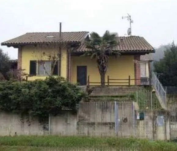 Foto 1 di 7 - Casa indipendente in vendita a Castelnuovo Don Bosco