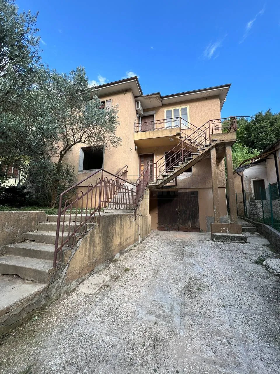 Foto 2 di 17 - Casa indipendente in vendita a Montecchio Maggiore