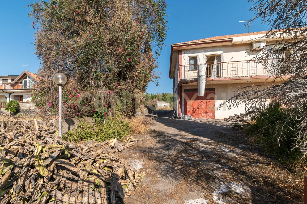 Foto 48 di 58 - Casa indipendente in vendita a Misterbianco