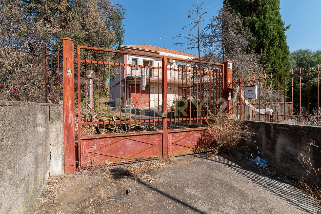 Foto 53 di 58 - Casa indipendente in vendita a Misterbianco