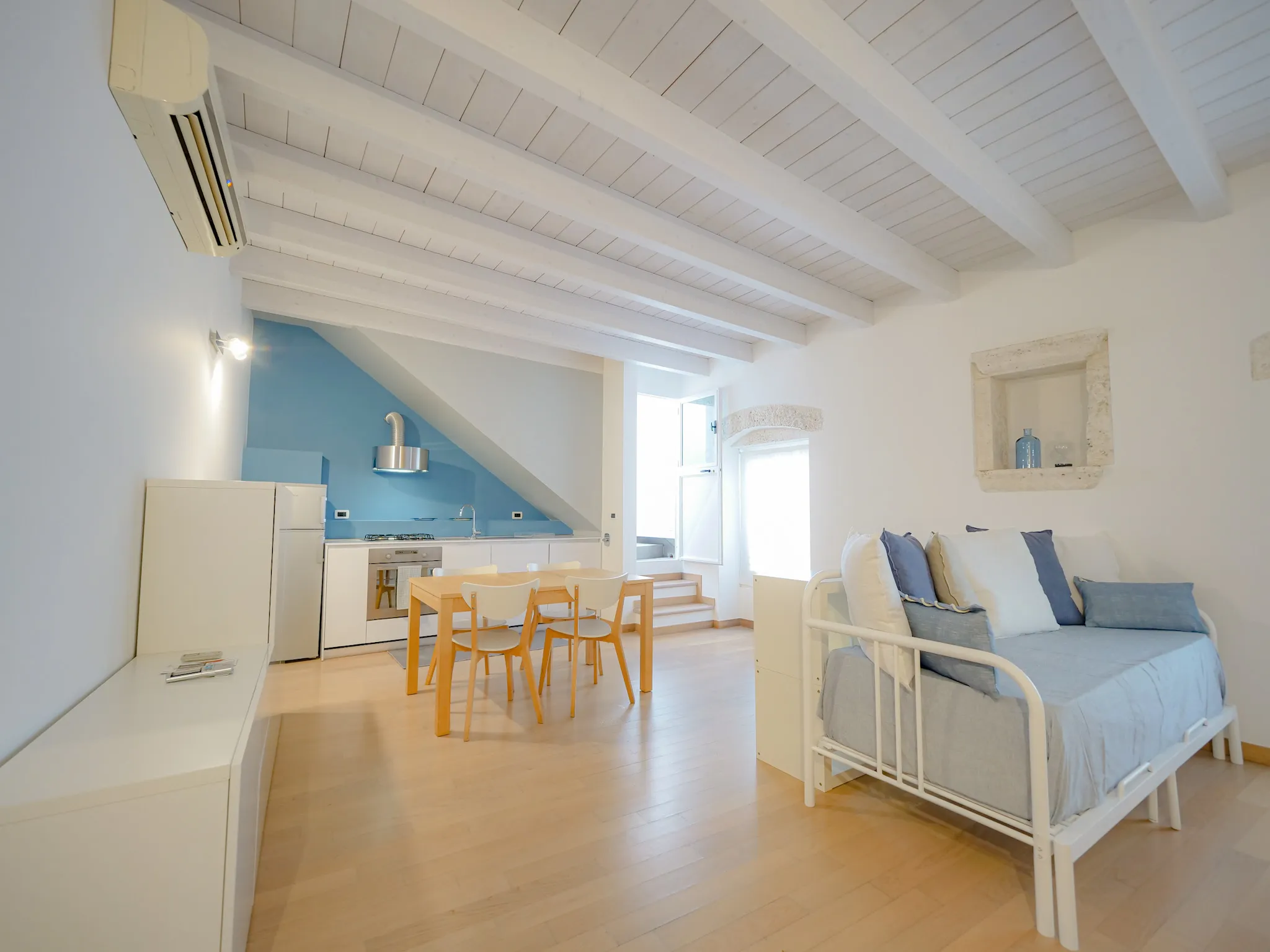 Foto 1 di 40 - Casa indipendente in vendita a Ostuni