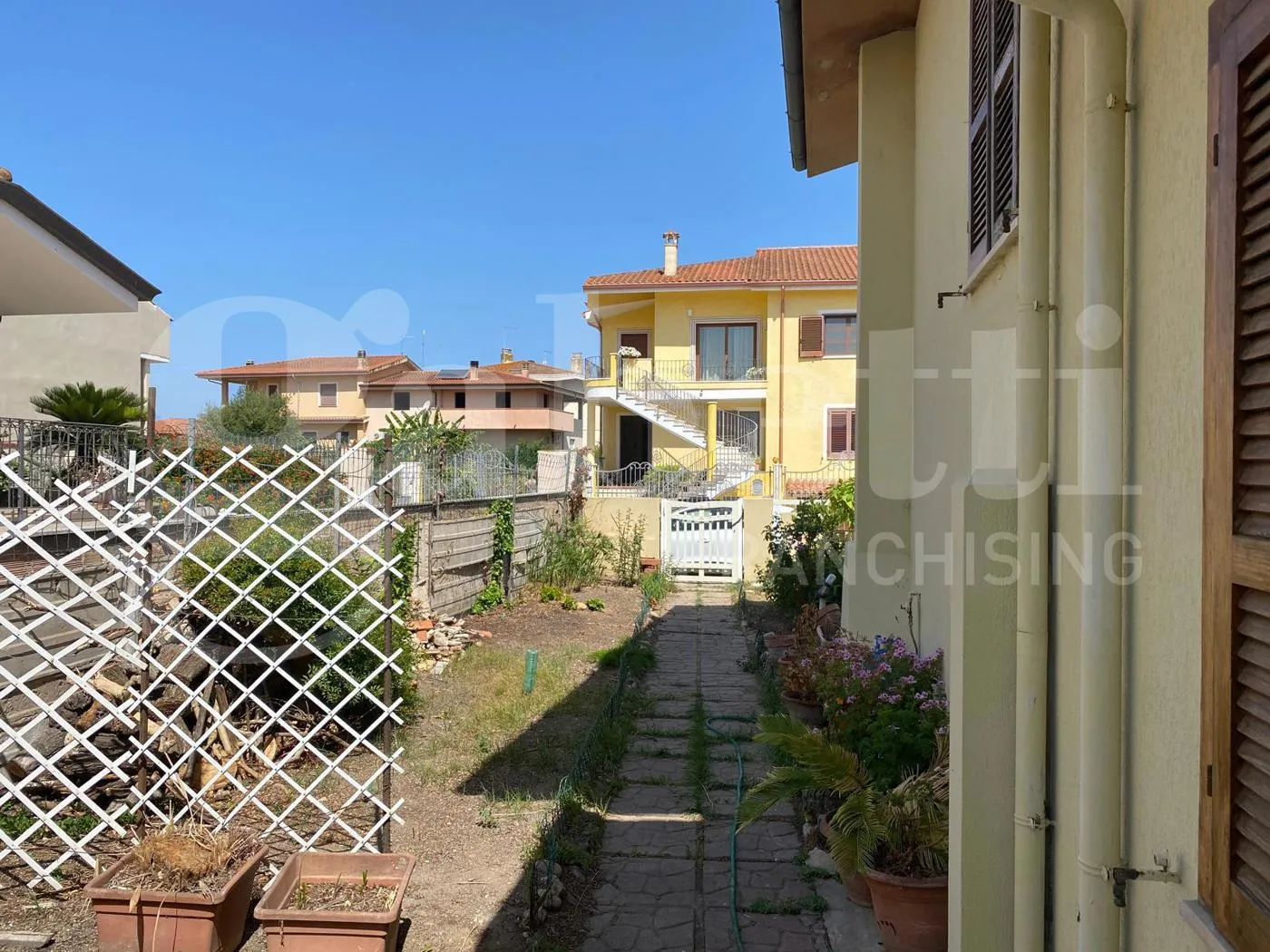Foto 3 di 22 - Villa a schiera in vendita a Santa Giusta