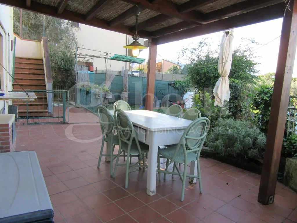Foto 3 di 38 - Appartamento in vendita a Gavorrano