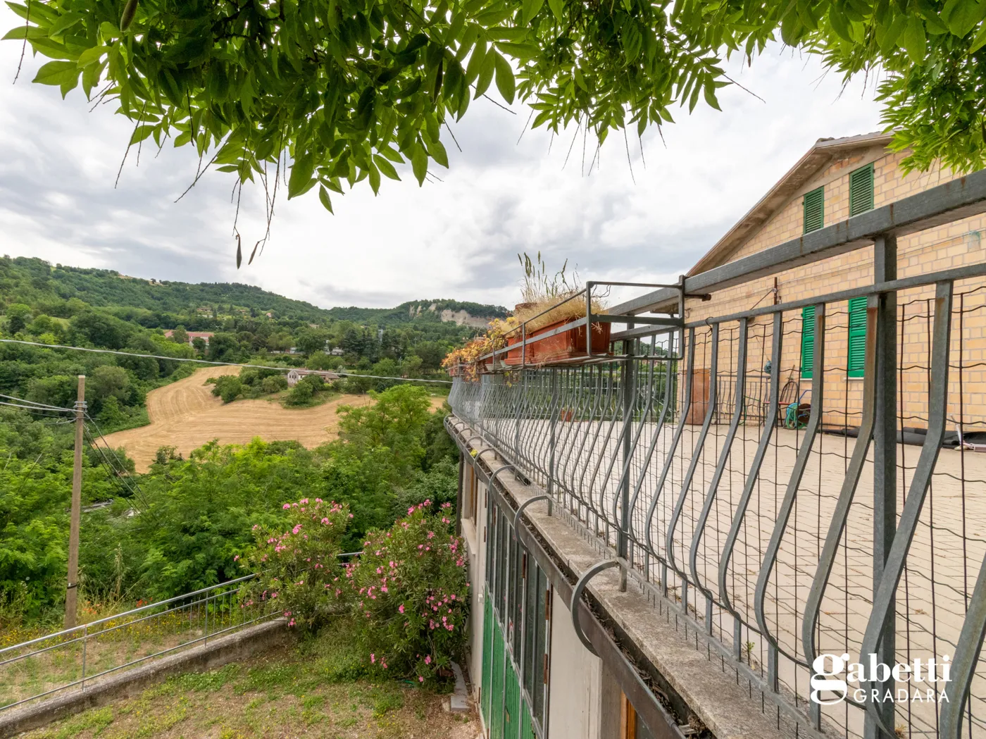 Foto 16 di 34 - Casa indipendente in vendita a Urbino