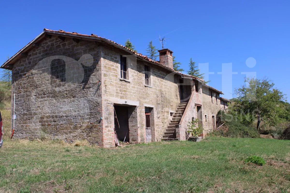 Foto 1 di 9 - Casa indipendente in vendita a Gubbio