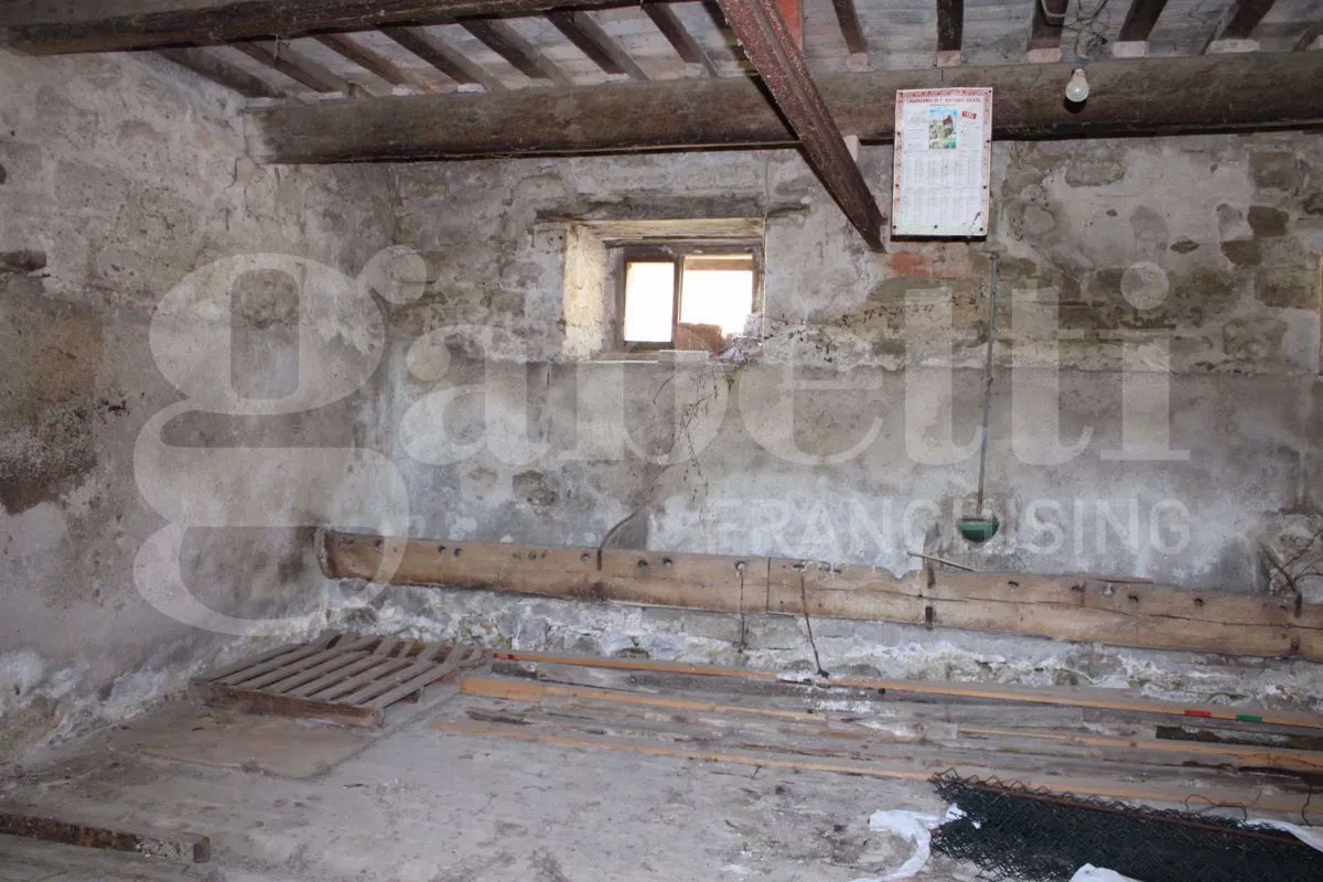 Foto 8 di 9 - Casa indipendente in vendita a Gubbio