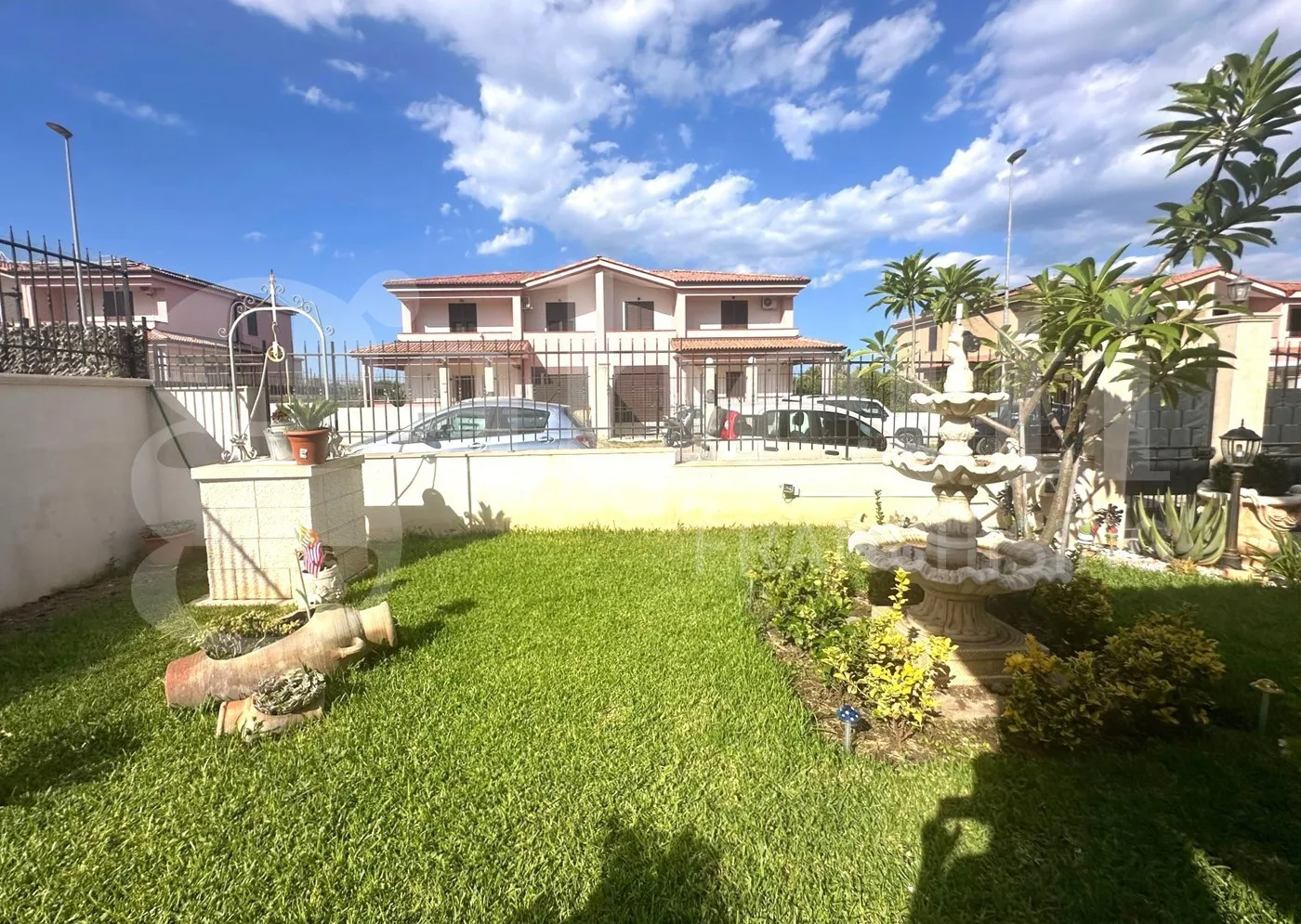 Foto 50 di 50 - Villa in vendita a Avola