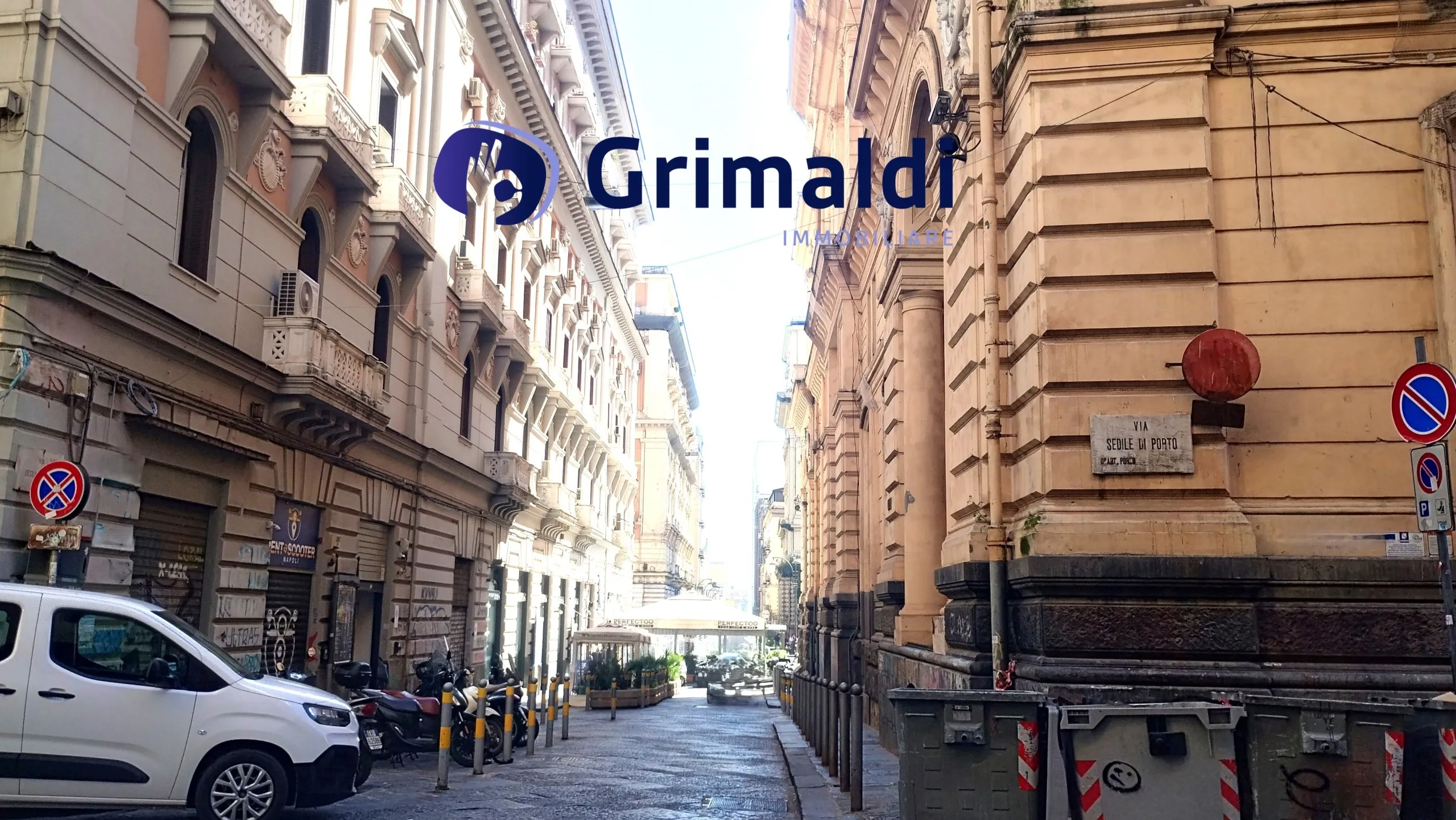 Foto 1 di 12 - Appartamento in vendita a Napoli