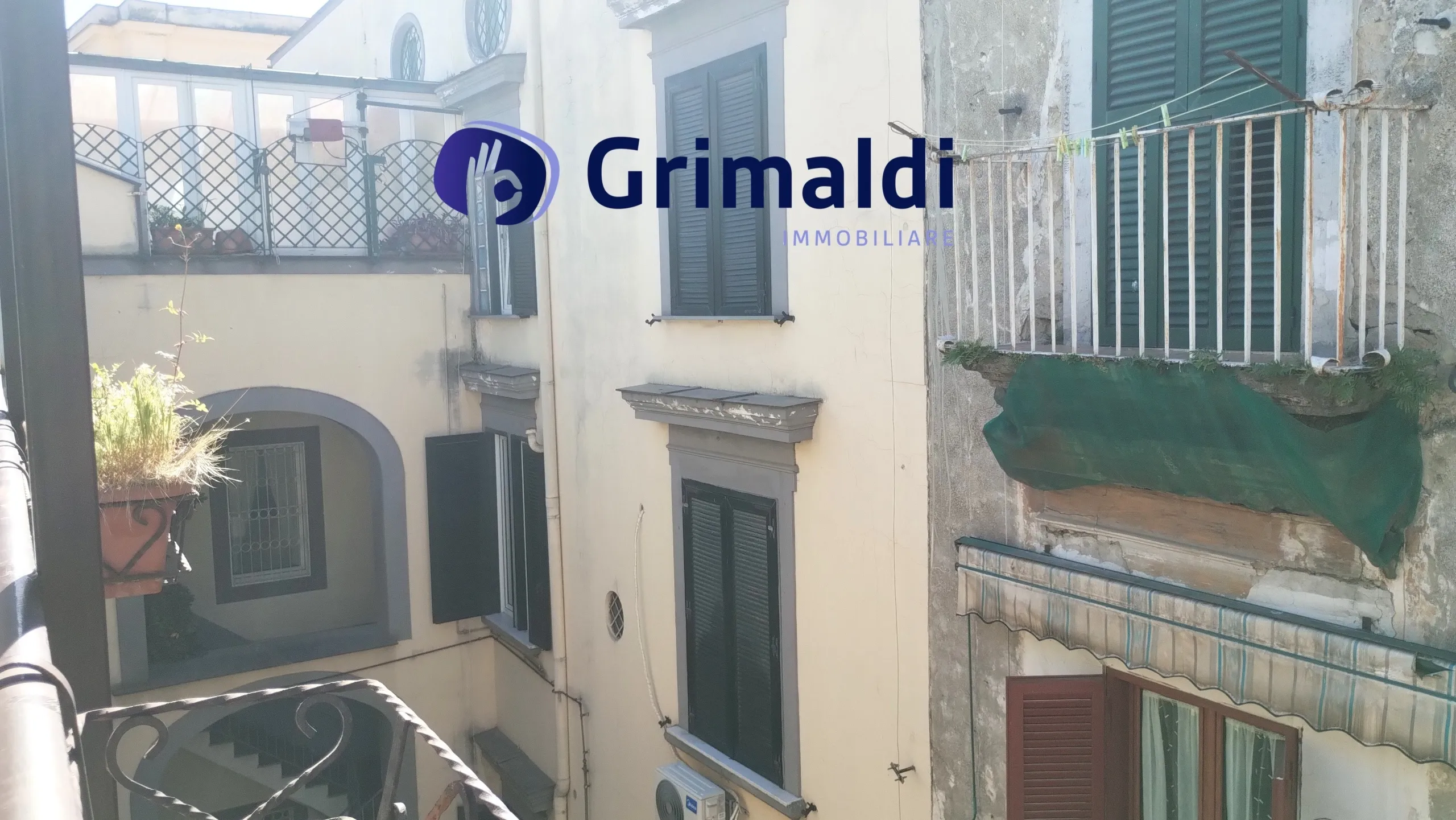 Foto 5 di 12 - Appartamento in vendita a Napoli