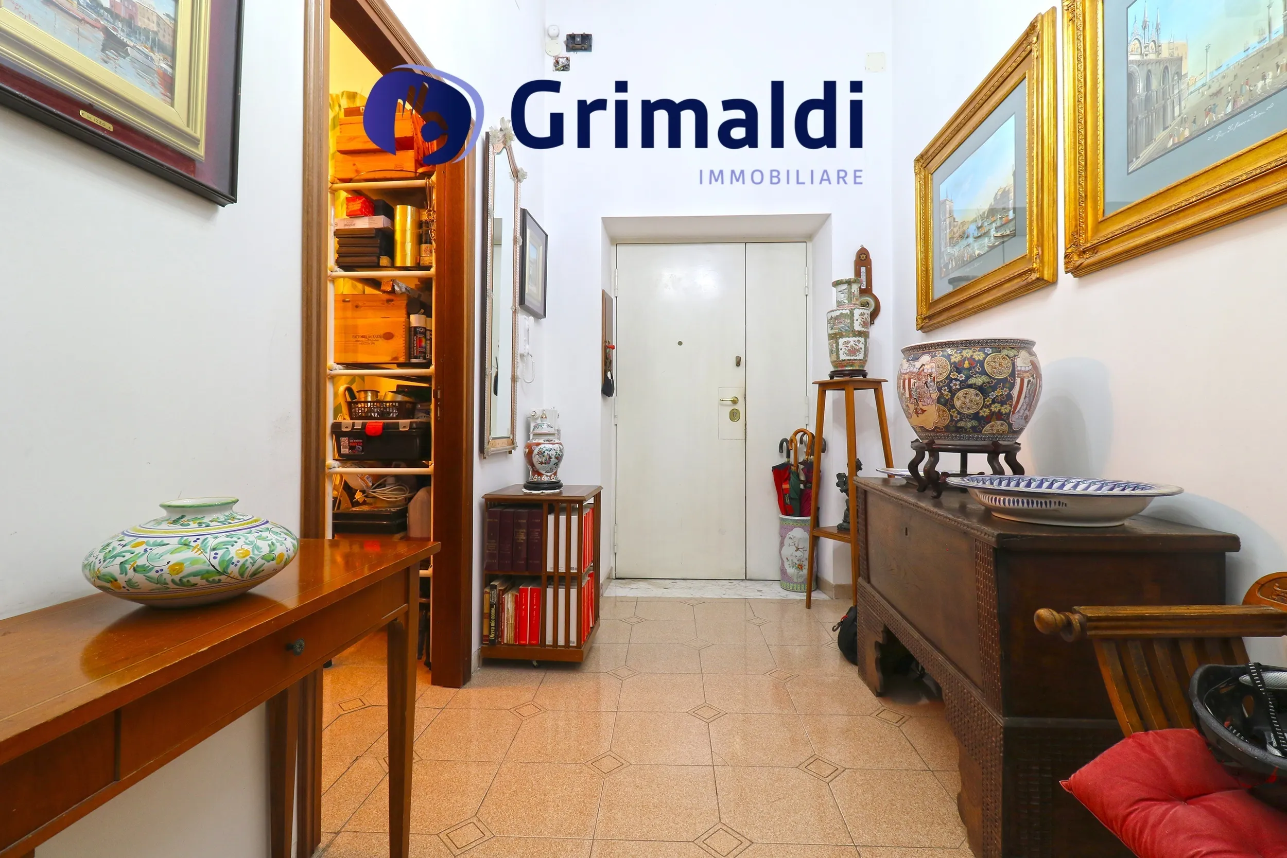 Foto 4 di 42 - Appartamento in vendita a Napoli