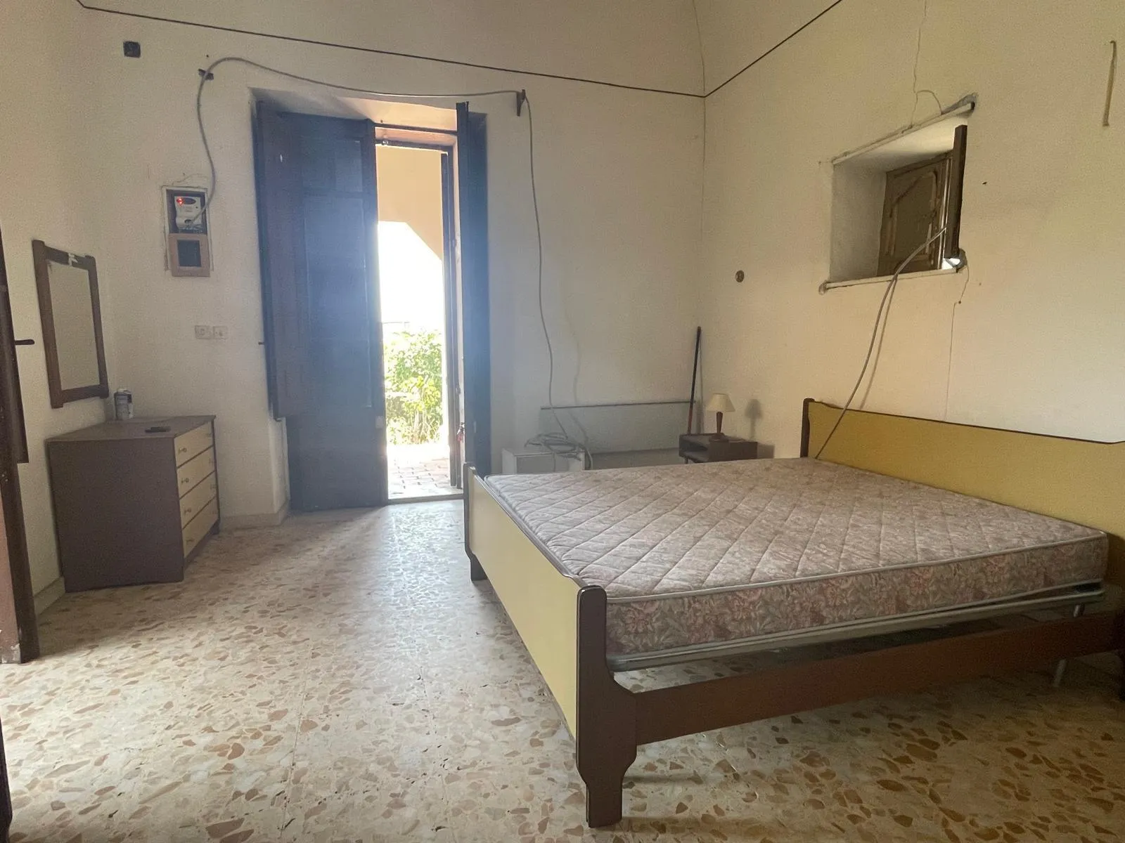 Foto 10 di 16 - Casa indipendente in vendita a Tremestieri Etneo