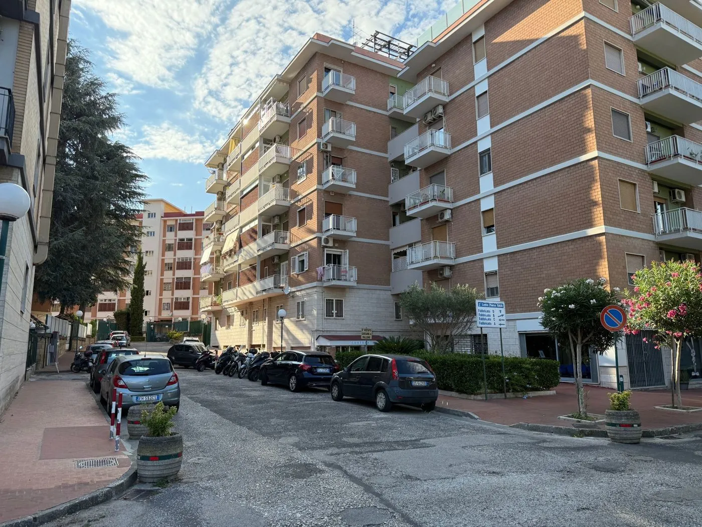 Foto 2 di 13 - Appartamento in vendita a Napoli