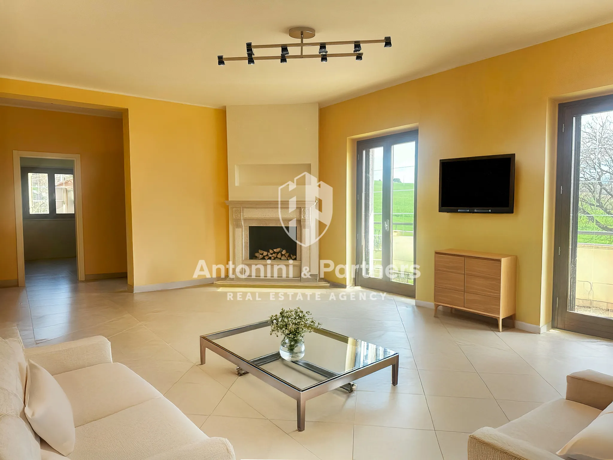 Foto 3 di 25 - Casa indipendente in vendita a Todi