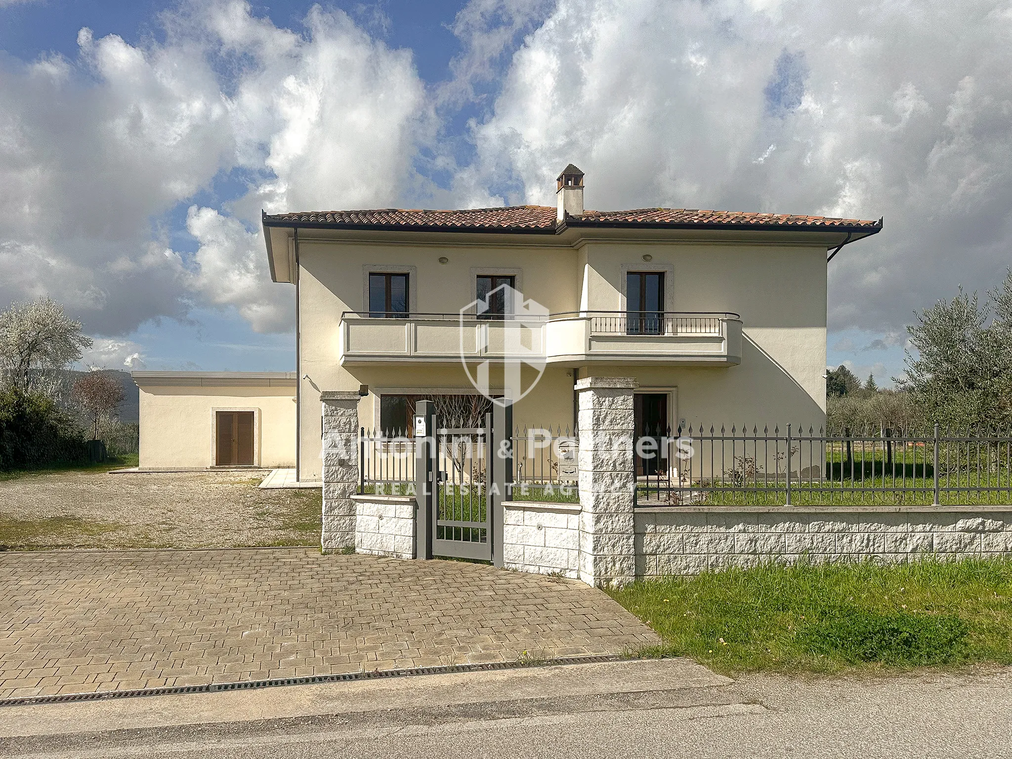 Foto 5 di 25 - Casa indipendente in vendita a Todi